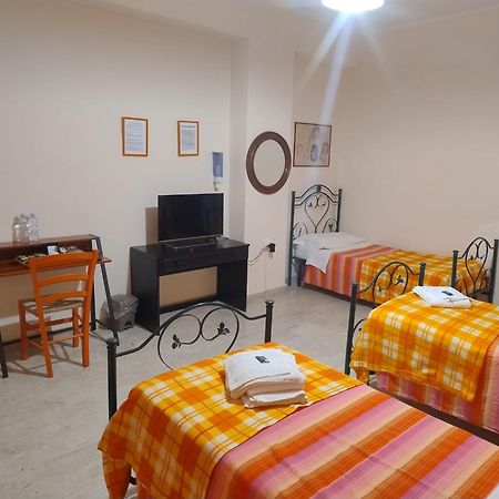 L'Attico Affittacamere B&B Catanzaro Exterior foto