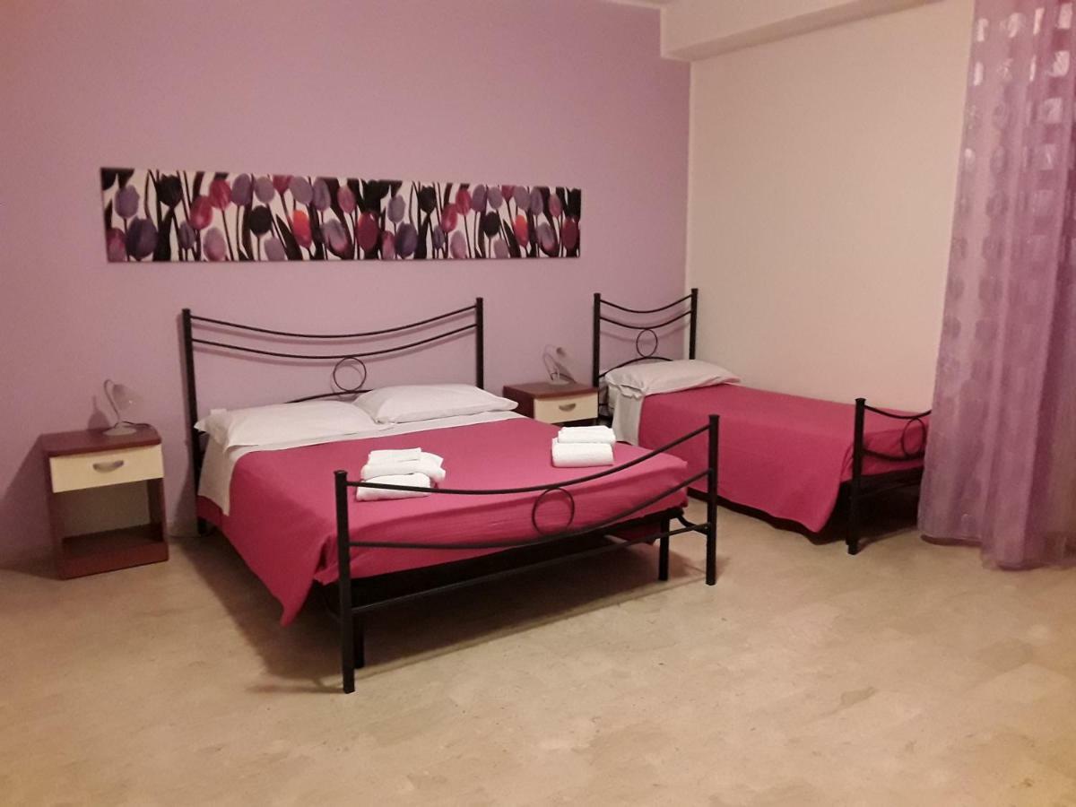 L'Attico Affittacamere B&B Catanzaro Exterior foto